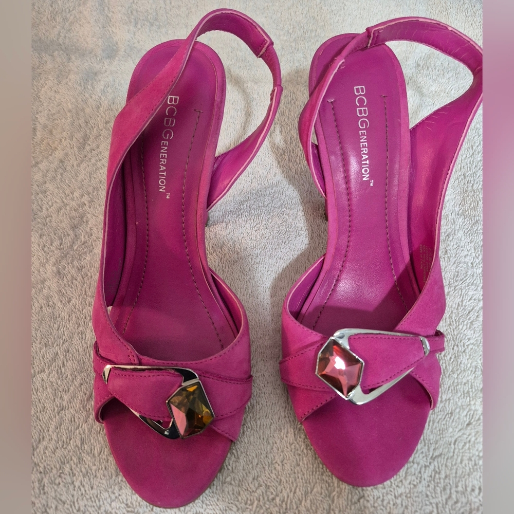 BCBGeneration Fuchsia Slingback Sandals. Size 7.5